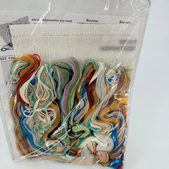 Dimensions Needlepoint Blue Butterfly on Scroll Asian Kit 10" X 16" Embroidery - Picture 6 of 7